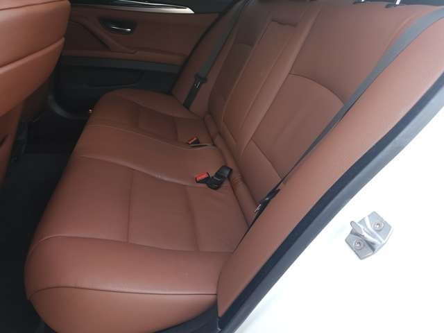 BMW 5SERIES SEDAN 2013 Image 31