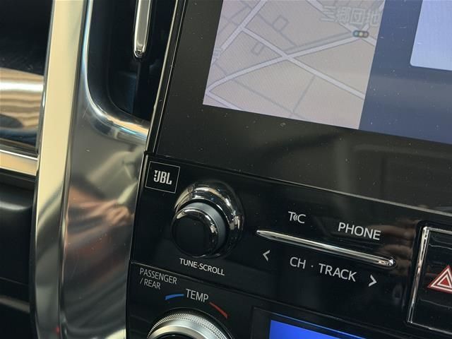 TOYOTA ALPHARD HYBRID 4WD 2020 Image 31