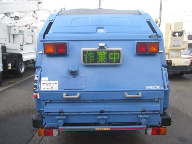 HINO DUTRO 2014 Image 31