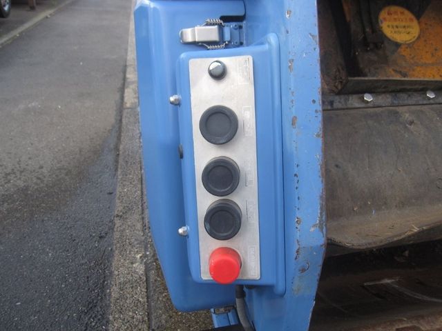 HINO DUTRO 2014 Image 31