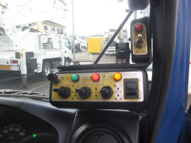 HINO DUTRO 2014 Image 31