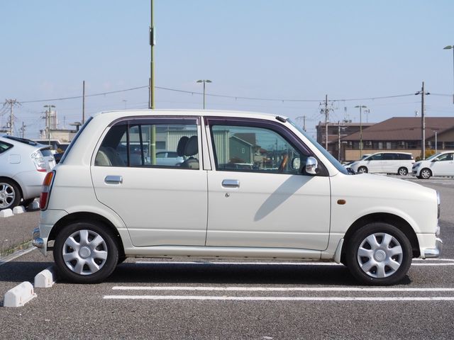 DAIHATSU MIRA GINO 2001 Image 31