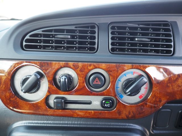 DAIHATSU MIRA GINO 2001 Image 31