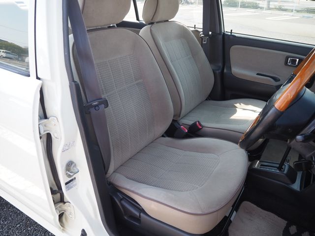 DAIHATSU MIRA GINO 2001 Image 31