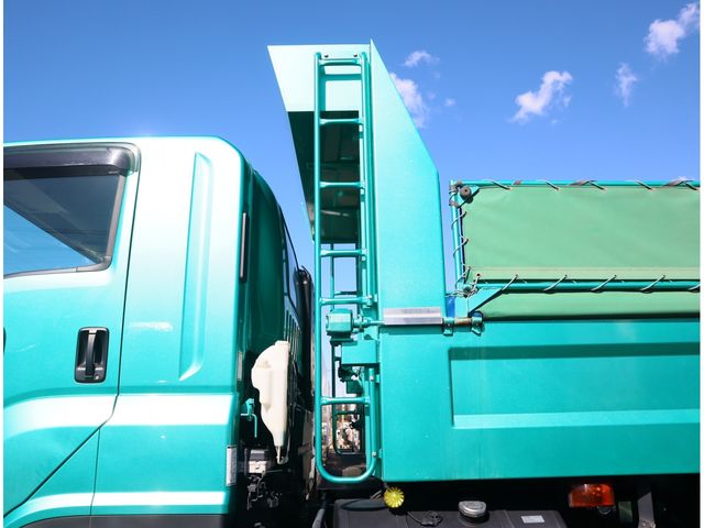 ISUZU GIGA 2024 Image 31