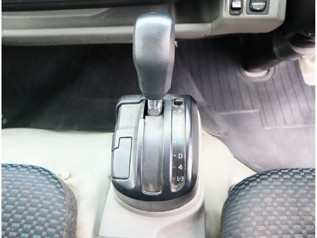 HINO DUTRO 2020 Image 31