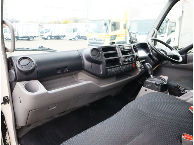 HINO DUTRO 2020 Image 31