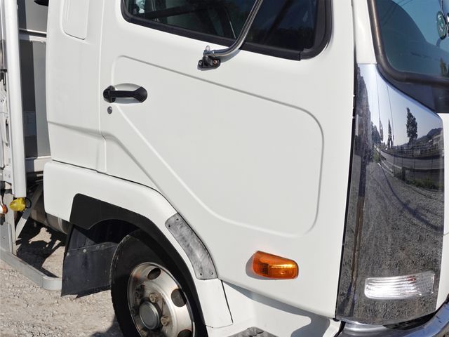 MITSUBISHI FUSOU FIGHTER 2018 Image 31