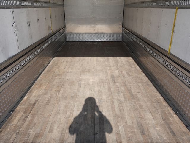 MITSUBISHI FUSOU FIGHTER 2018 Image 31