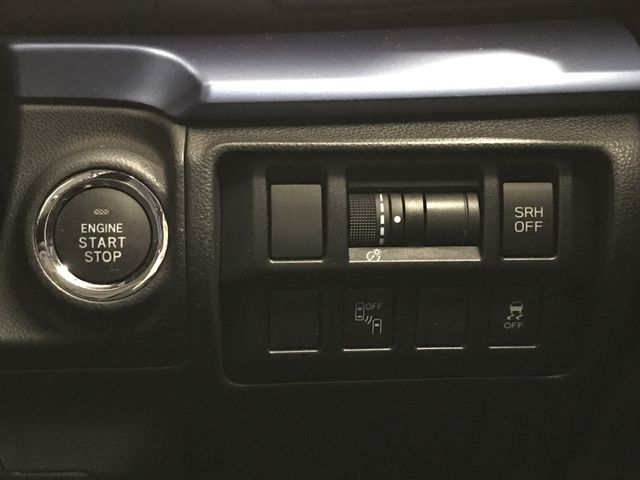 SUBARU XV HYBRID 2019 Image 31