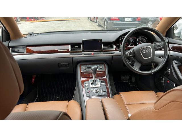 AUDI A8 2009 Image 31