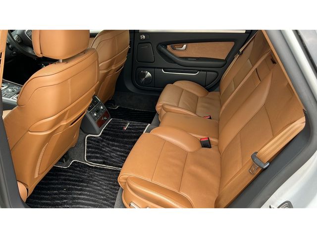 AUDI A8 2009 Image 31