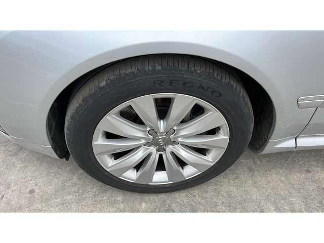 AUDI A8 2009 Image 31