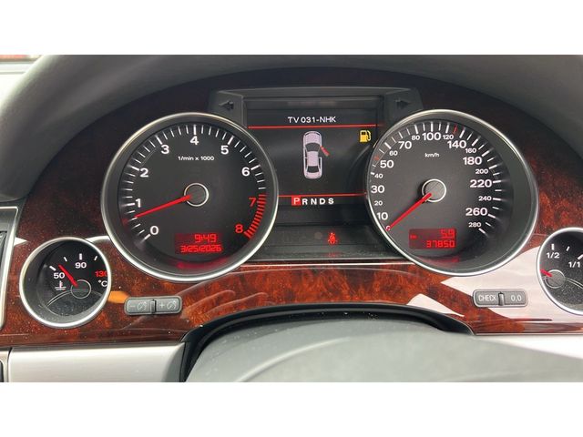AUDI A8 2009 Image 31