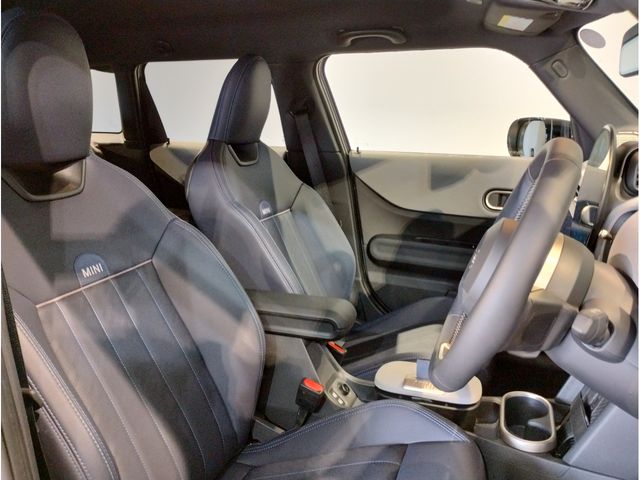 BMW MINI COOPER 5DOOR 2025 Image 31