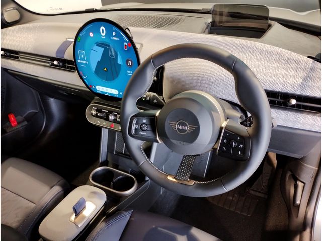 BMW MINI COOPER 5DOOR 2025 Image 31