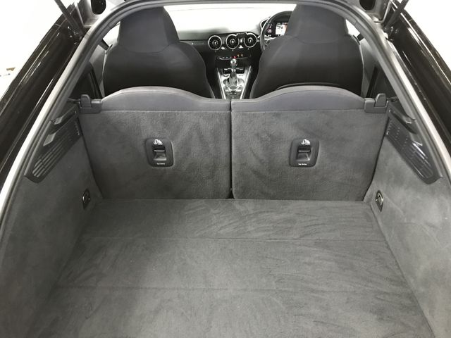 AUDI TT COUPE 2018 Image 31