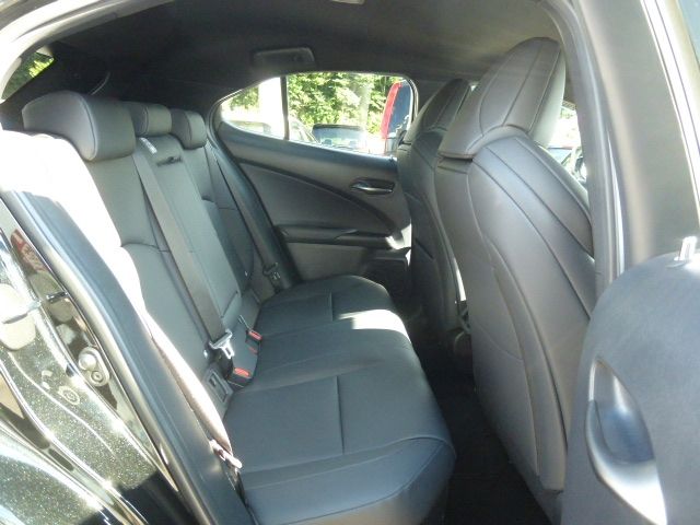 TOYOTA LEXUS UX250H AWD 2022 Image 31