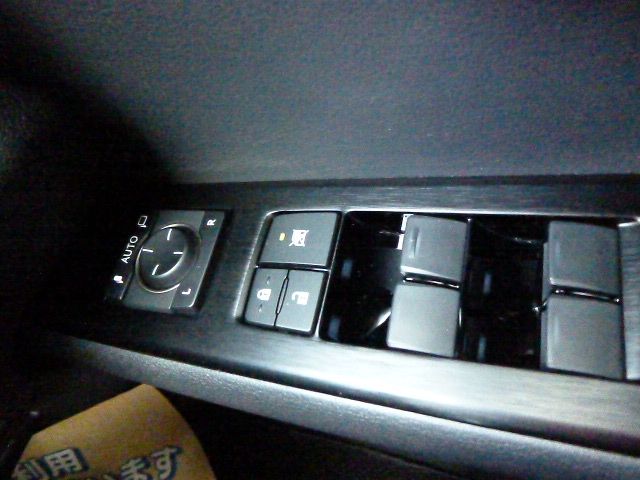 TOYOTA LEXUS UX250H AWD 2022 Image 31