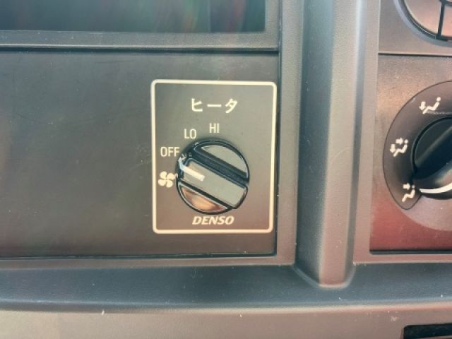 ISUZU ELF 2016 Image 31