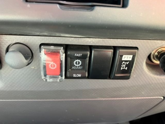 ISUZU ELF 2016 Image 31