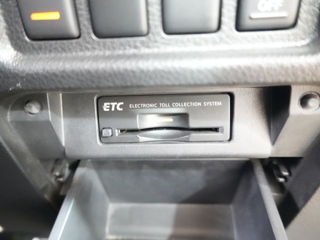 NISSAN ELGRAND 2014 Image 31