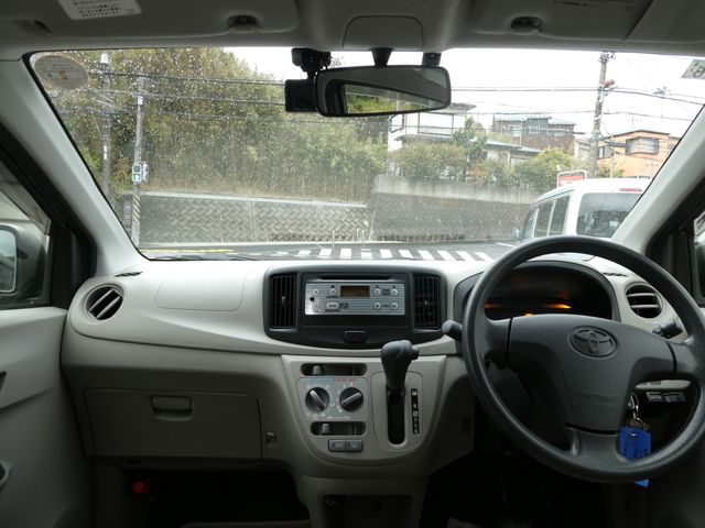 TOYOTA PIXIS EPOCH 2013 Image 31