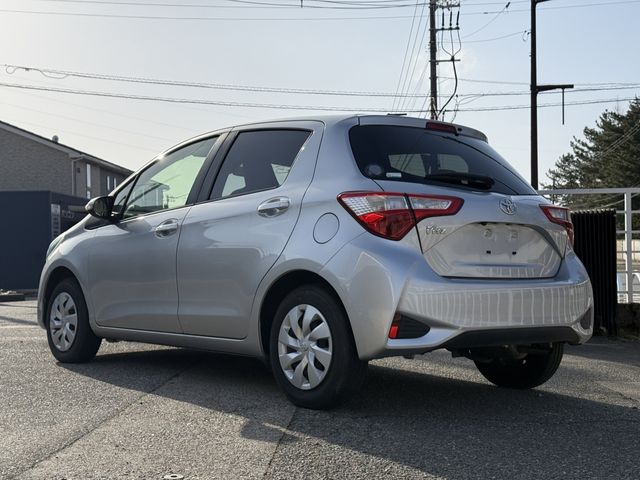 TOYOTA VITZ 2020 Image 31