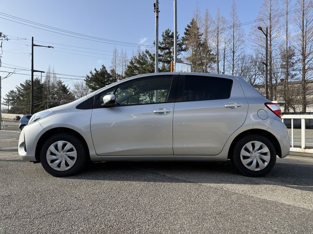 TOYOTA VITZ 2020 Image 31