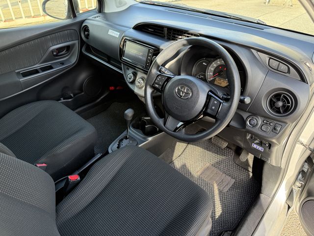 TOYOTA VITZ 2020 Image 31