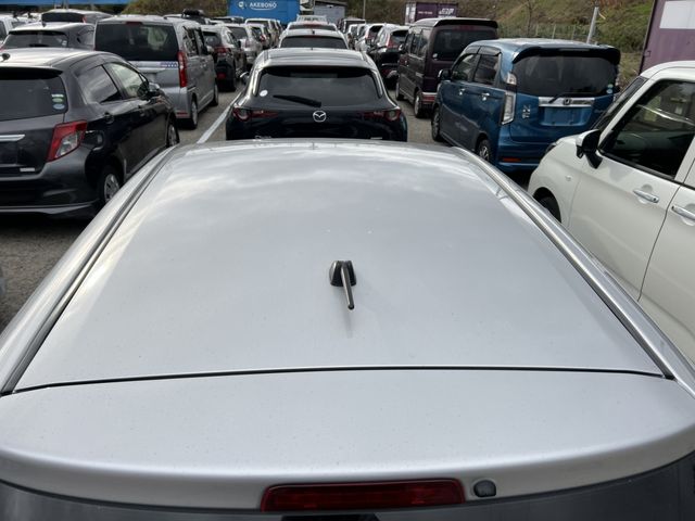 TOYOTA VITZ 2020 Image 31