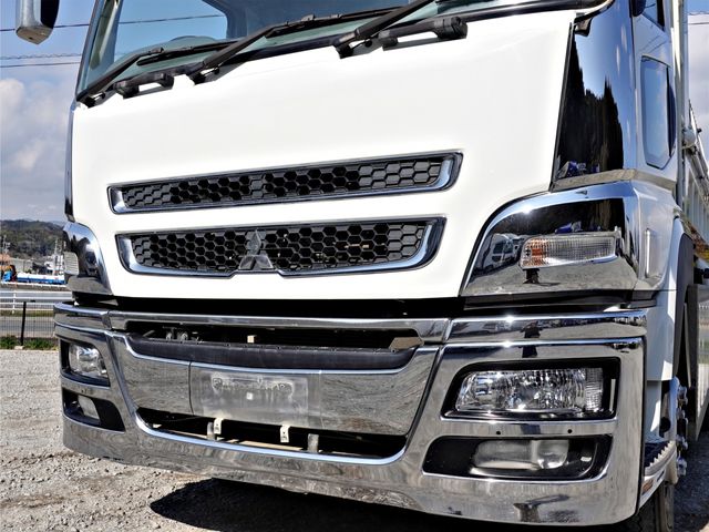 MITSUBISHI FUSOU SUPER GREAT 2013 Image 31