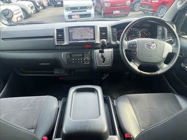 TOYOTA HIACE VAN 4WD 2017 Image 31