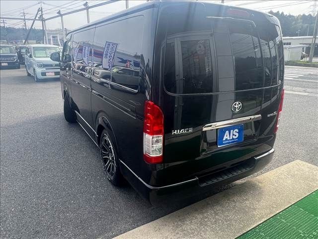 TOYOTA HIACE VAN 4WD 2017 Image 31