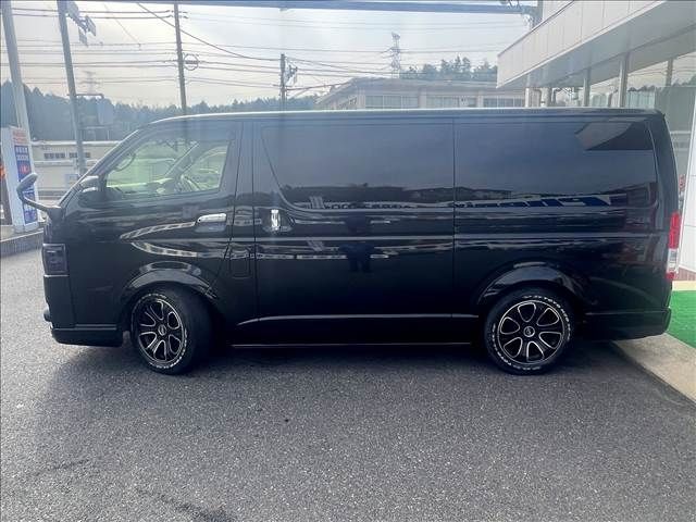 TOYOTA HIACE VAN 4WD 2017 Image 31