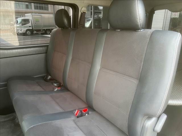 TOYOTA HIACE VAN 4WD 2017 Image 31