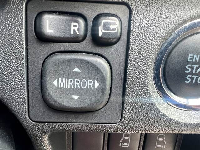 TOYOTA HIACE VAN 4WD 2017 Image 31