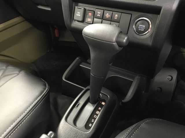 DAIHATSU HIJET TRUCK 4WD 2022 Image 31