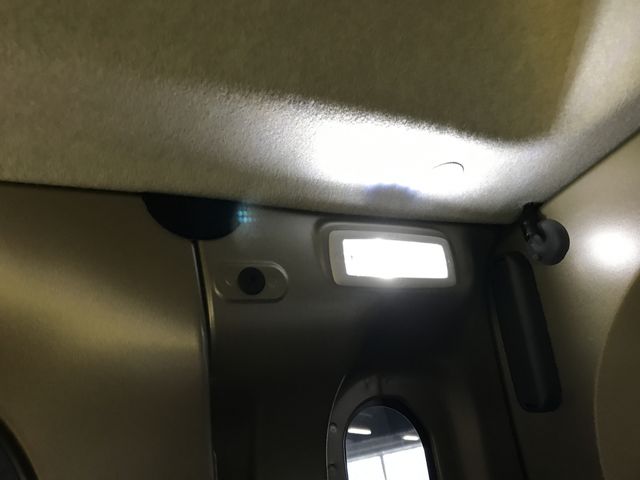 DAIHATSU HIJET TRUCK 4WD 2022 Image 31