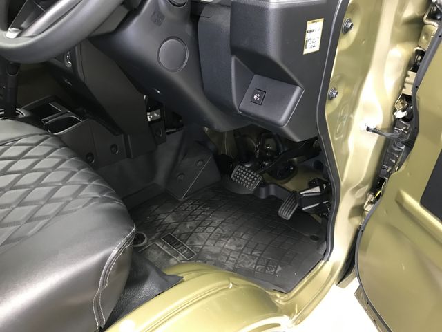 DAIHATSU HIJET TRUCK 4WD 2022 Image 31