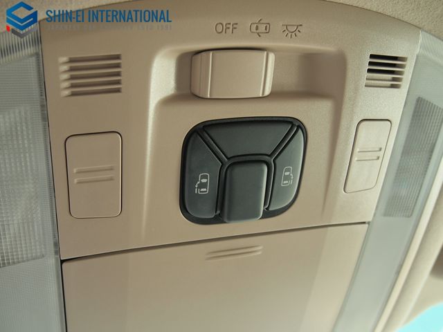 TOYOTA ALPHARD 2009 Image 31