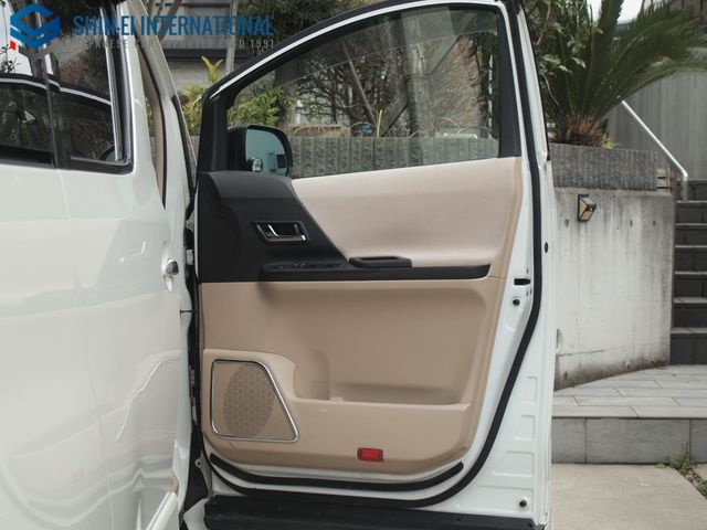 TOYOTA ALPHARD 2009 Image 31