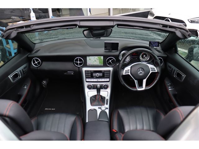 MERCEDES BENZ SLK CL 2015 Image 31