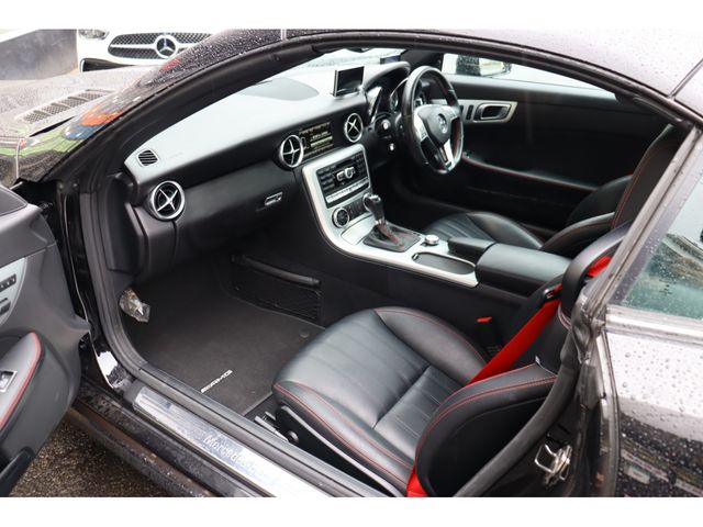 MERCEDES BENZ SLK CL 2015 Image 31