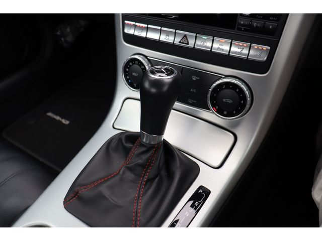 MERCEDES BENZ SLK CL 2015 Image 31