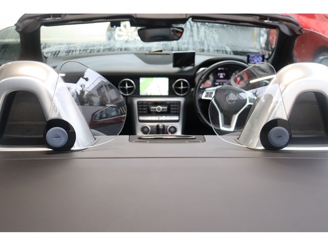 MERCEDES BENZ SLK CL 2015 Image 31