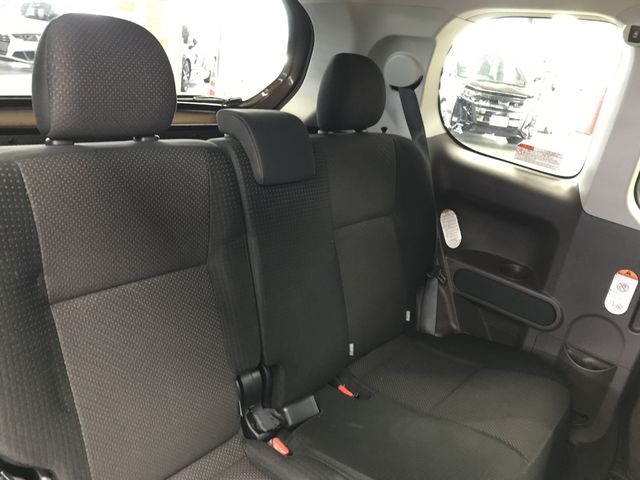 TOYOTA PORTE 2017 Image 31