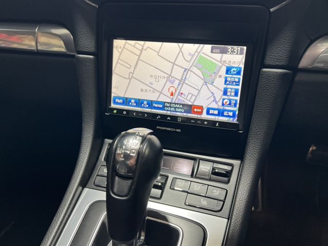 PORSCHE 911 2013 Image 31