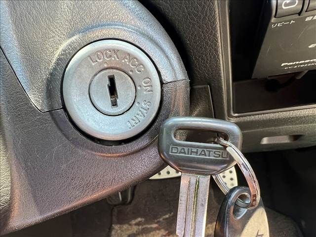 DAIHATSU COPEN 2004 Image 31