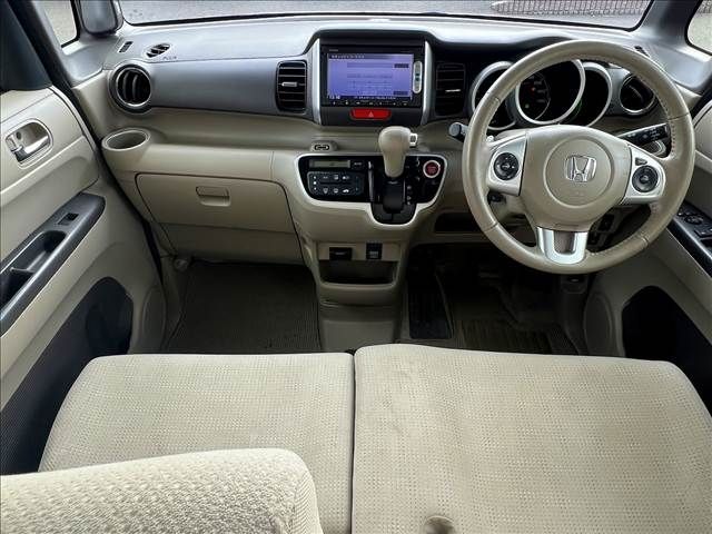 HONDA N BOX 2015 Image 31